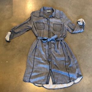 NEVER WORN Caslon Rayon Shirtdress in Chambray
